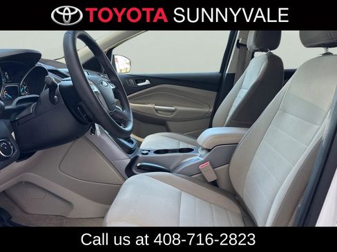 Used 2016 Ford Escape SE FWD image 14