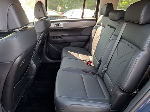 Used 2026 Hyundai Santa Fe SEL FWD image 10
