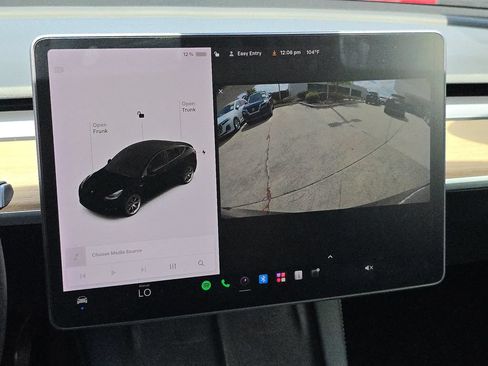 Used 2021 Tesla Model Y Long Range AWD/4WD image 29