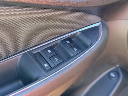 Used 2017 Chevrolet Cruze LT w/ Convenience Package image 19