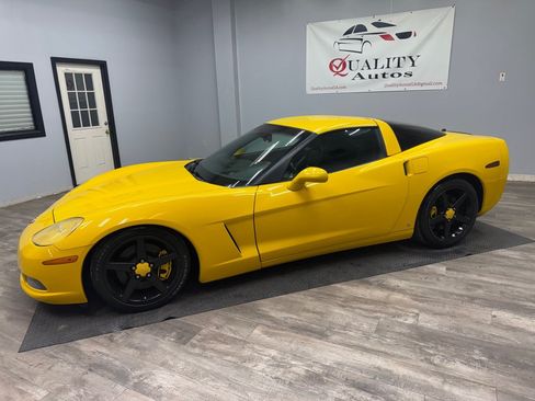 Used 2007 Chevrolet Corvette Coupe w/ Preferred Equipment Group RWD image 7