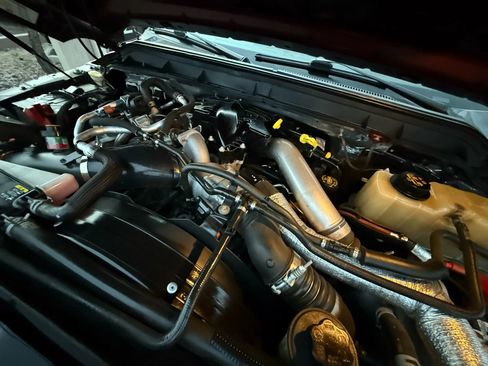 Used 2011 Ford F250 King Ranch w/ FX4 Off Road Pkg image 16