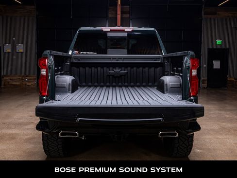 Used 2025 Chevrolet Silverado 1500 LT Trail Boss w/ LT Trail Boss Premium Package AWD/4WD image 9