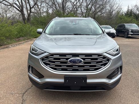 Certified 2020 Ford Edge Titanium image 2