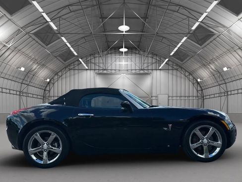 Used 2007 Pontiac Solstice Convertible w/ Premium Package image 6
