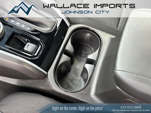 Used 2024 Chevrolet Colorado Trail Boss w/ Technology Package image 18