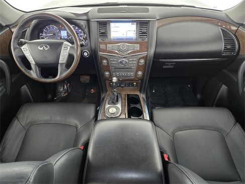 Used 2017 INFINITI QX80 2WD w/ Driver Assistance Package image 4
