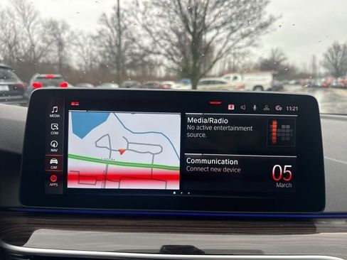 Used 2023 BMW 540i w/ Premium Package image 16