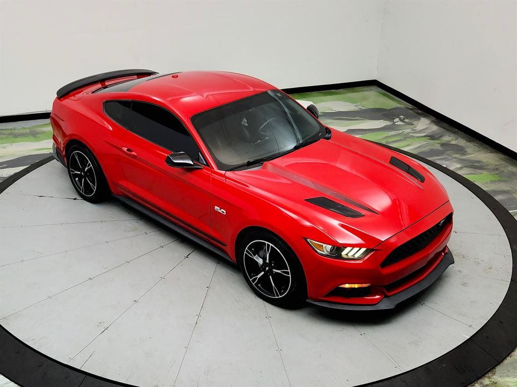 Used 2017 Ford Mustang GT Premium RWD image 29