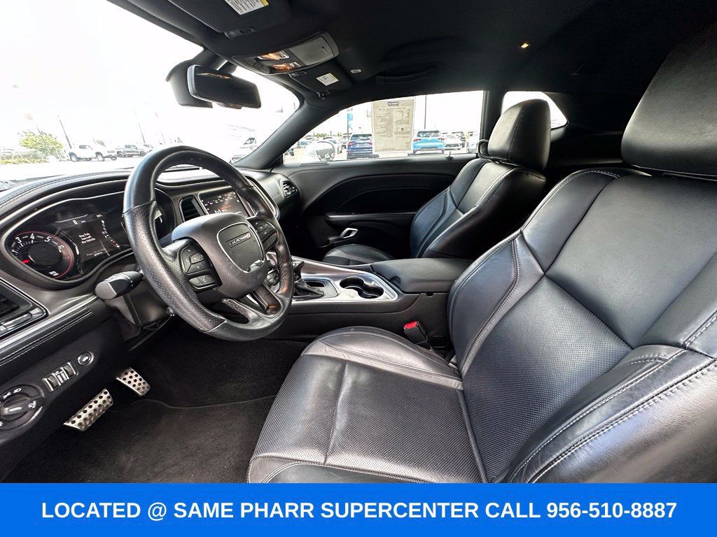 Used 2022 Dodge Challenger SXT w/ Plus Package RWD image 19