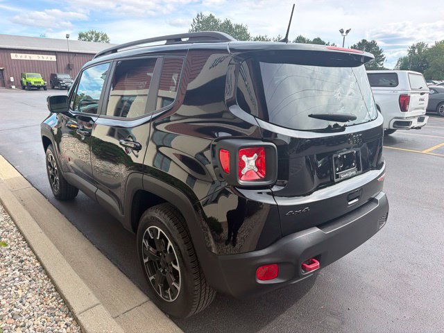 Certified 2023 Jeep Renegade Trailhawk w/ Sun/Sound Group AWD/4WD image 16