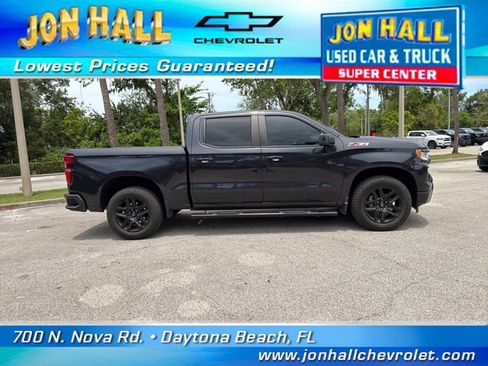 Used 2022 Chevrolet Silverado 1500 RST w/ Z71 Off-Road Package AWD/4WD image 16