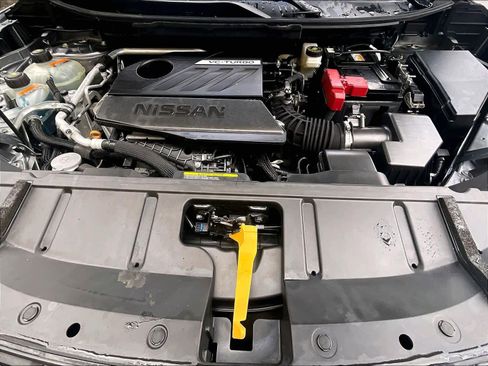 Used 2023 Nissan Rogue SV image 29