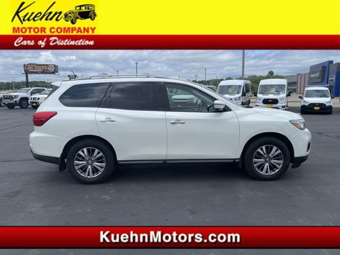 Used 2018 Nissan Pathfinder SL AWD/4WD image 1