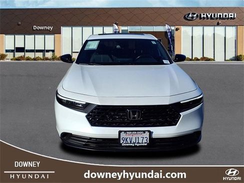 Used 2024 Honda Accord Sport image 2