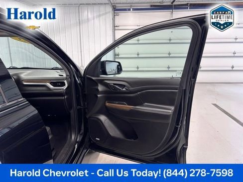 Used 2023 GMC Acadia SLE w/ Infotainment Package AWD/4WD image 11