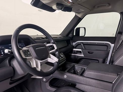 Used 2022 Land Rover Defender 110 SE image 37