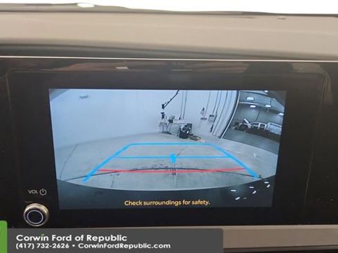 Used 2025 Toyota Prius AWD image 17