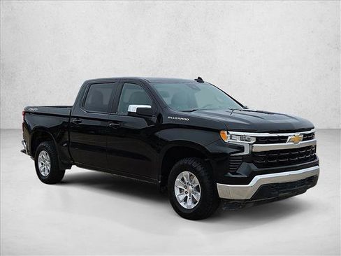 Used 2025 Chevrolet Silverado 1500 LT AWD/4WD image 9