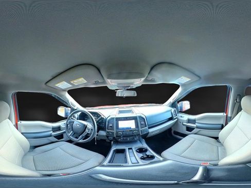 Used 2020 Ford F150 XLT w/ XTR Package image 31