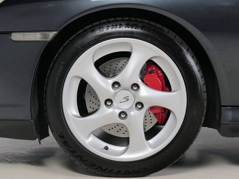 Used 2004 Porsche 911 Carrera 4S AWD/4WD image 31
