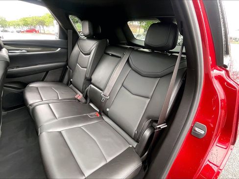 Used 2022 Cadillac XT5 Sportv w/ LPO, ONYX Package AWD/4WD image 31