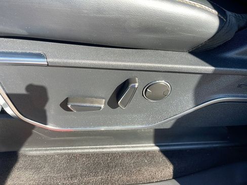 Certified 2022 Ford F150 Raptor w/ Raptor 37 Performance Package image 37