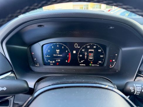 Certified 2025 Acura ADX Base image 14