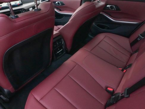 Certified 2025 BMW 330i Sedan image 35