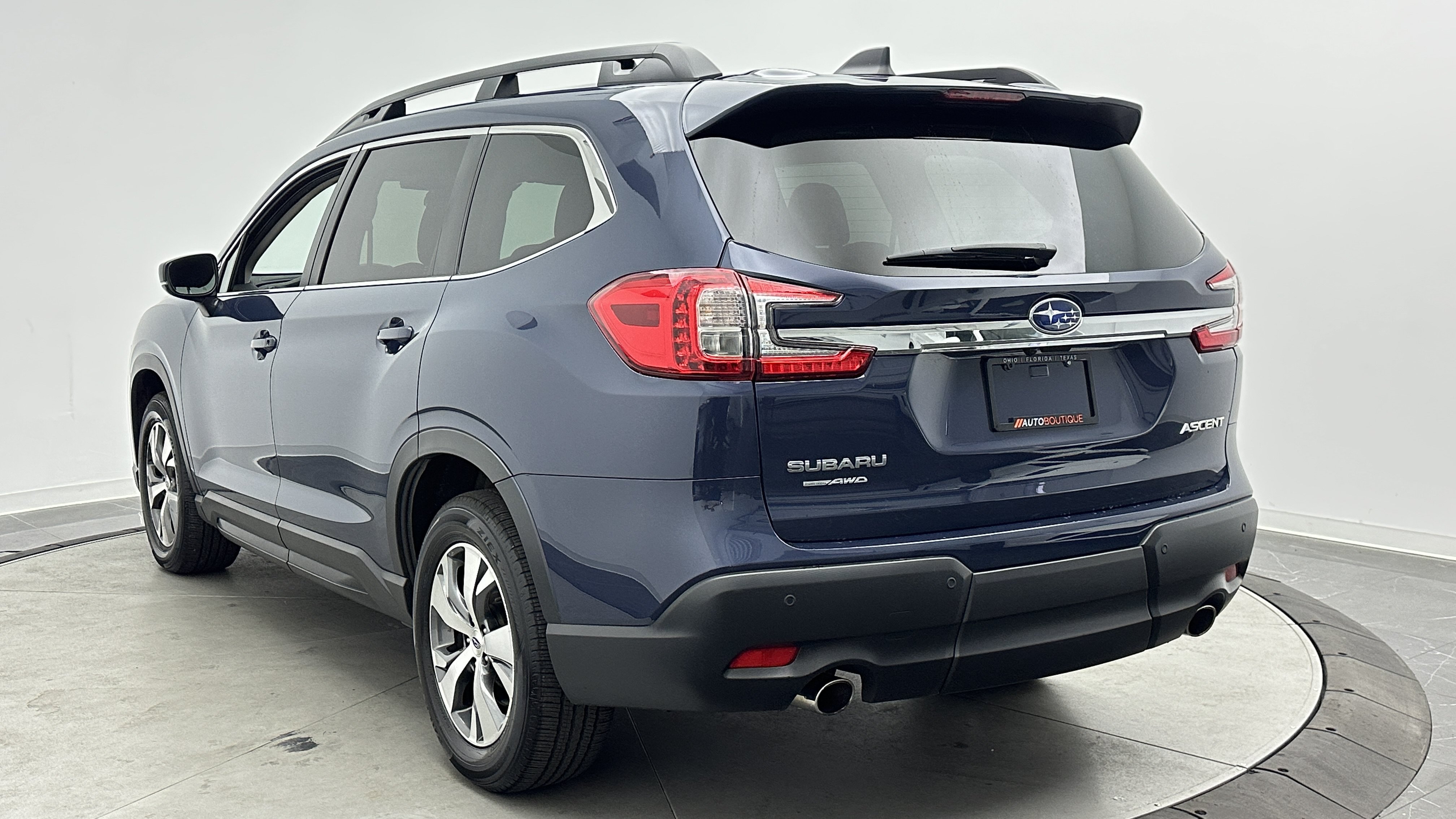 Used 2025 Subaru Ascent Premium AWD/4WD image 5