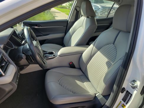 Used 2023 Toyota Camry SE AWD/4WD image 13