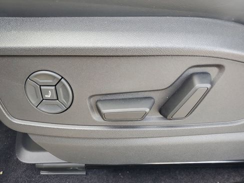 New 2025 Audi SQ5 Premium Plus image 22