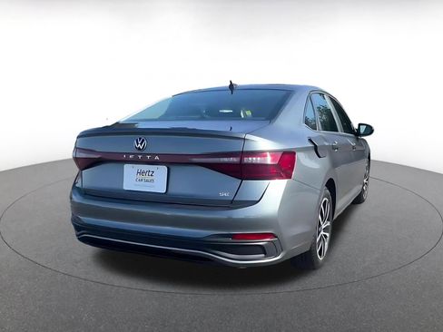 Used 2025 Volkswagen Jetta SE image 15
