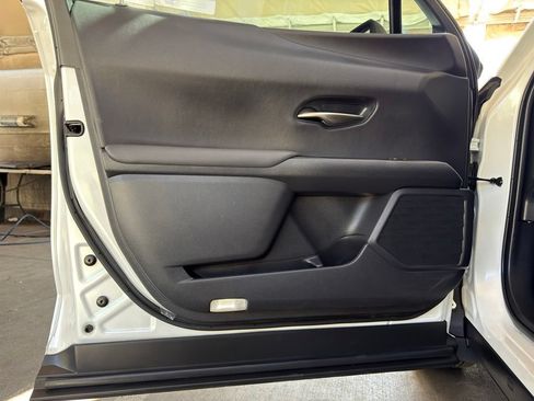 Certified 2024 Lexus UX 250h FWD image 27
