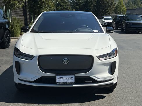 Certified 2024 Jaguar I-PACE R-Dynamic HSE AWD/4WD image 4