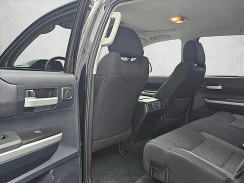 Used 2016 Toyota Tundra SR5 image 13