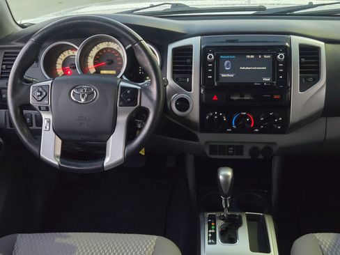Used 2015 Toyota Tacoma 4x4 Double Cab image 23