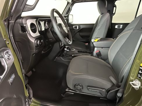 Used 2024 Jeep Wrangler Unlimited Sport AWD/4WD image 13
