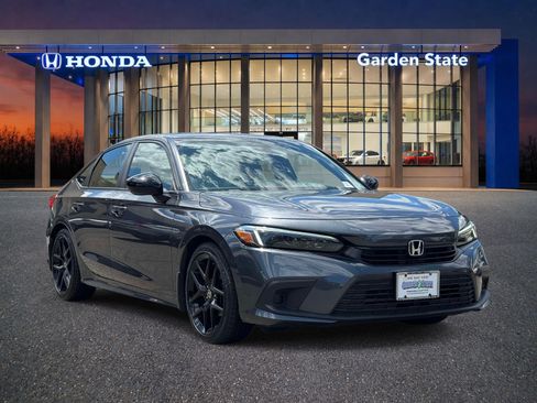 Certified 2022 Honda Civic Sport image 2