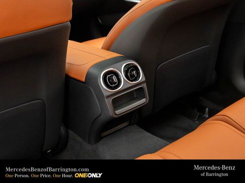 New 2026 Mercedes-Benz C 300 4MATIC Sedan image 18