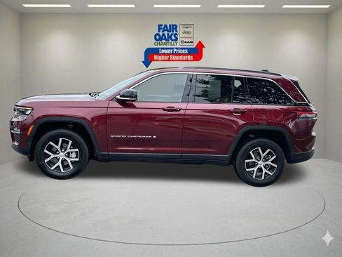 Certified 2025 Jeep Grand Cherokee Limited AWD/4WD image 10