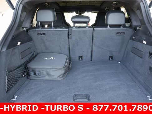 Used 2023 Porsche Cayenne Turbo S image 18