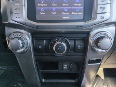 Used 2016 Toyota 4Runner SR5 Premium image 18