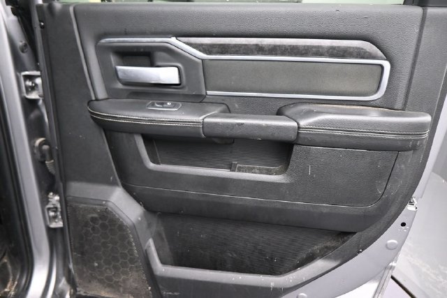 Used 2024 RAM 2500 Big Horn w/ Safety Group AWD/4WD image 15