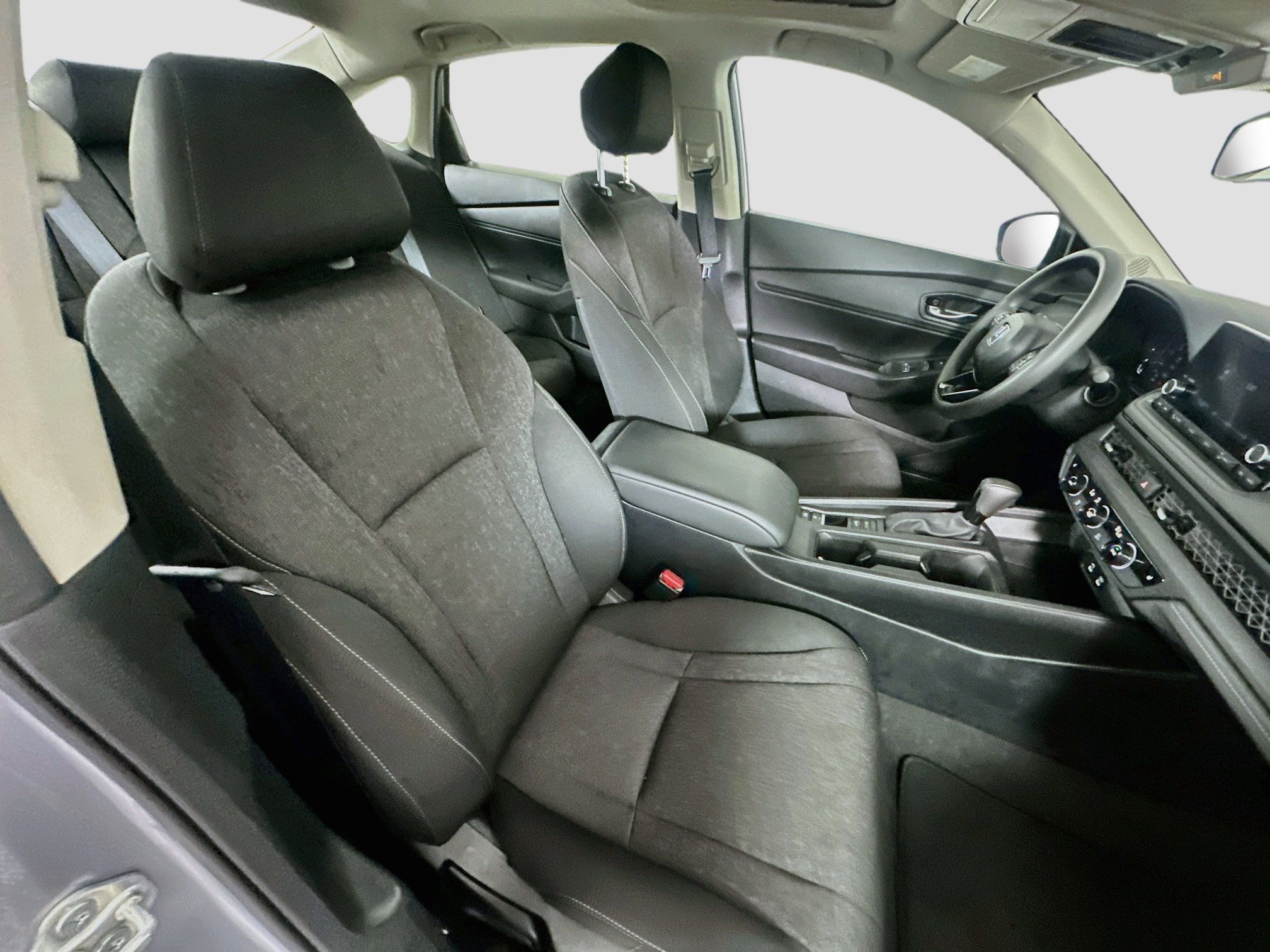 Used 2025 Honda Accord SE image 29