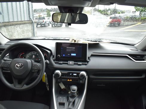 Certified 2025 Toyota RAV4 LE AWD/4WD image 25