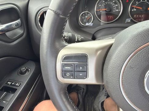 Used 2014 Jeep Patriot Limited FWD image 13