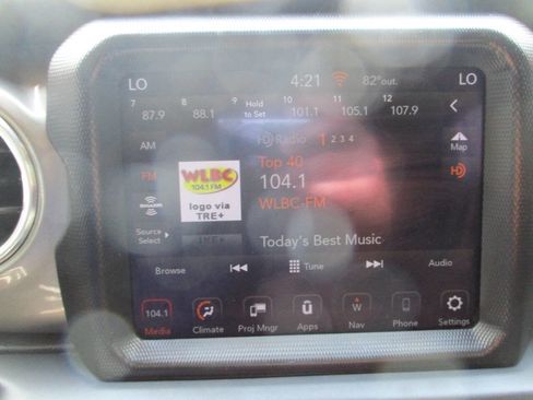 Used 2023 Jeep Gladiator Overland image 15