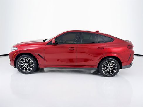 Used 2022 BMW X6 xDrive40i w/ M Sport Package image 5