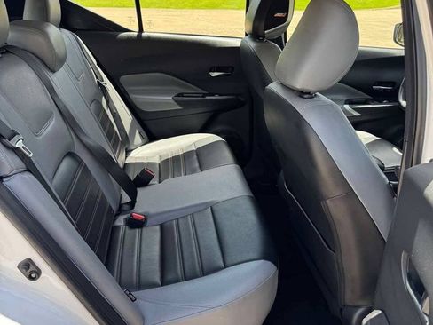 Used 2023 Nissan Kicks SR w/ SR Premium Package FWD image 4
